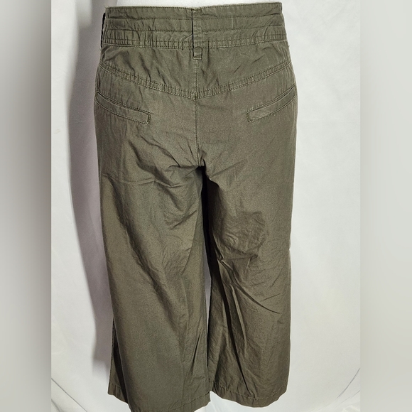 Mossimo Supply Co. Brand size 11 lowest rise crop capri - Picture 2 of 4